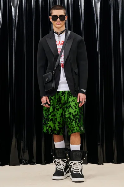 Look 29